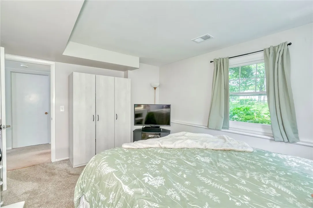 16 Harper Dr, Pittsford, New York 14534, Pittsford, New York 14534, 5 Bedrooms Bedrooms, 9 Rooms Rooms,2 BathroomsBathrooms,Residential,For Sale,16 Harper Dr, Pittsford, New York 14534,R1622290