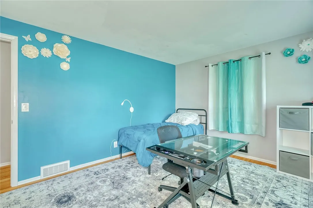 16 Harper Dr, Pittsford, New York 14534, Pittsford, New York 14534, 5 Bedrooms Bedrooms, 9 Rooms Rooms,2 BathroomsBathrooms,Residential,For Sale,16 Harper Dr, Pittsford, New York 14534,R1622290