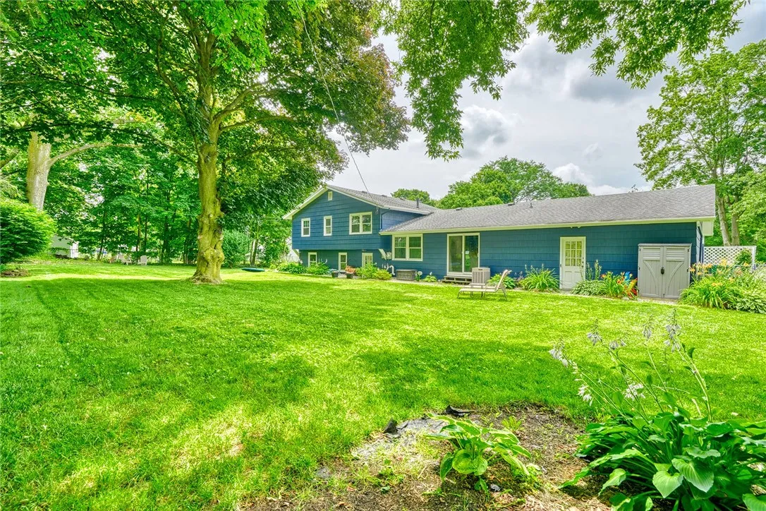16 Harper Dr, Pittsford, New York 14534, Pittsford, New York 14534, 5 Bedrooms Bedrooms, 9 Rooms Rooms,2 BathroomsBathrooms,Residential,For Sale,16 Harper Dr, Pittsford, New York 14534,R1622290