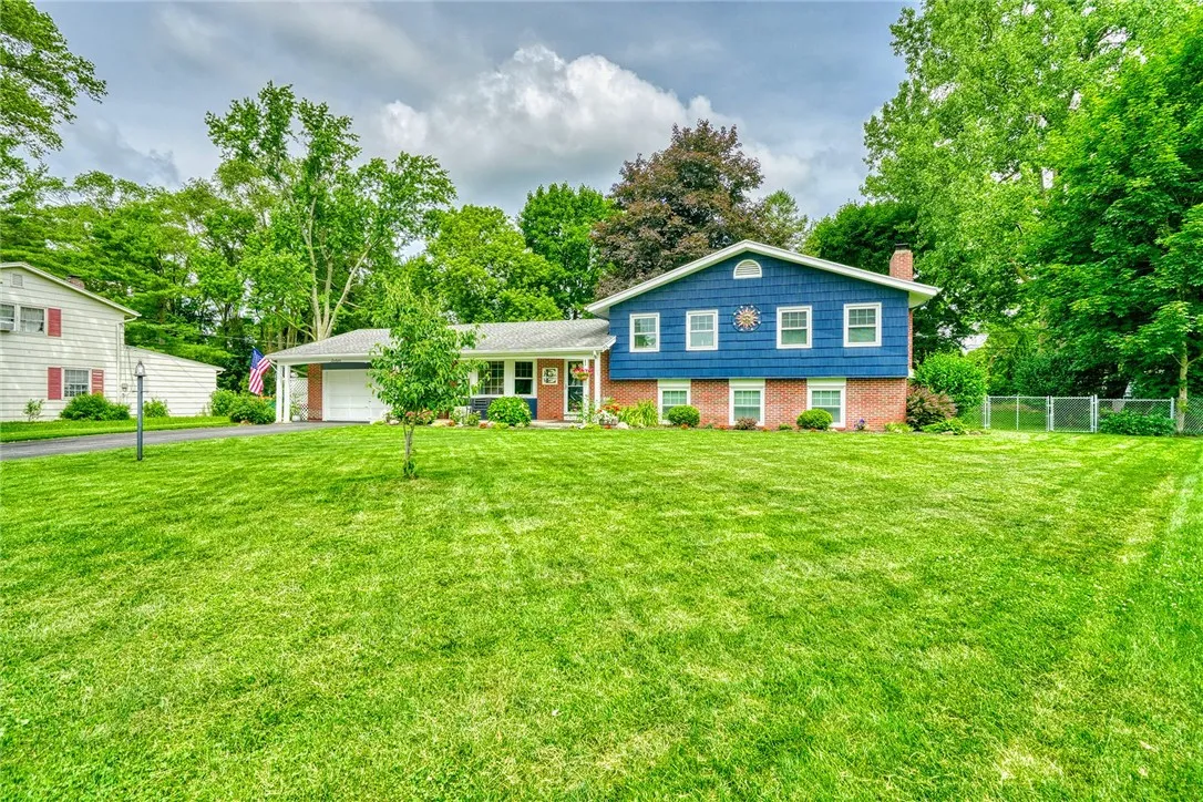16 Harper Dr, Pittsford, New York 14534, Pittsford, New York 14534, 5 Bedrooms Bedrooms, 9 Rooms Rooms,2 BathroomsBathrooms,Residential,For Sale,16 Harper Dr, Pittsford, New York 14534,R1622290