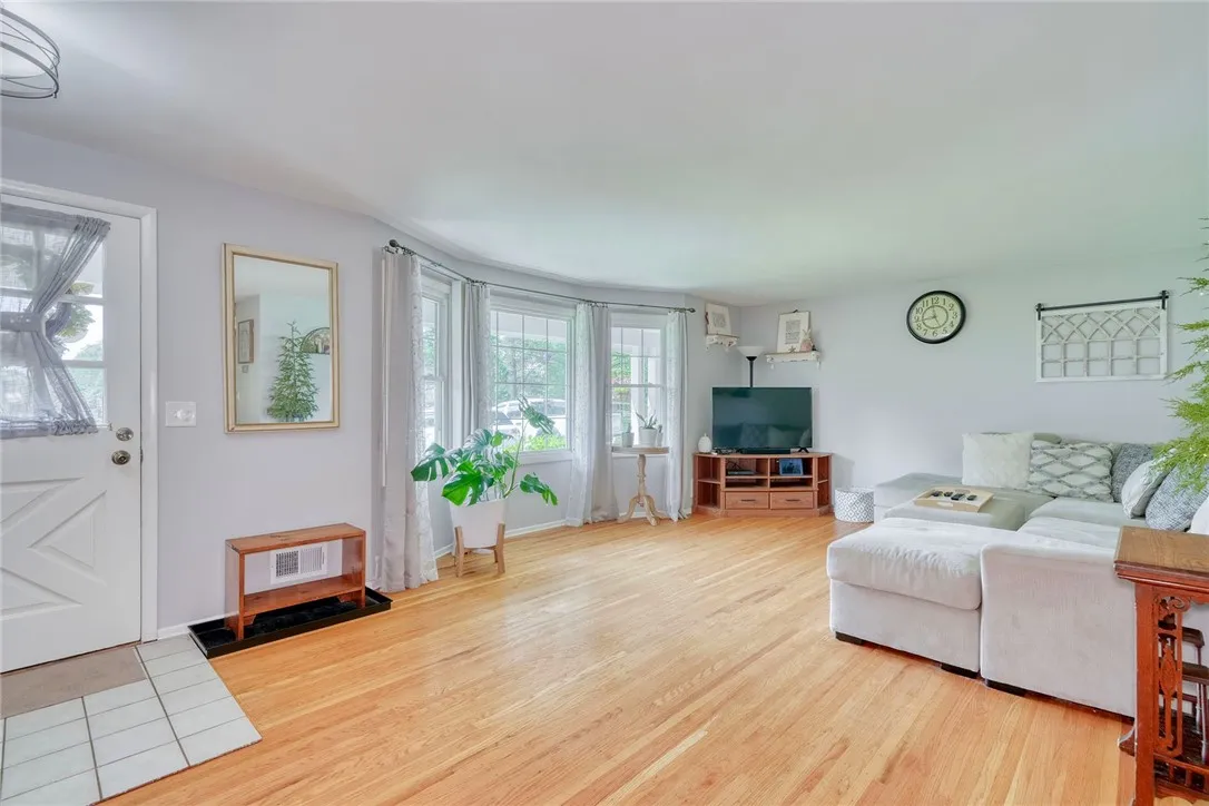 16 Harper Dr, Pittsford, New York 14534, Pittsford, New York 14534, 5 Bedrooms Bedrooms, 9 Rooms Rooms,2 BathroomsBathrooms,Residential,For Sale,16 Harper Dr, Pittsford, New York 14534,R1622290