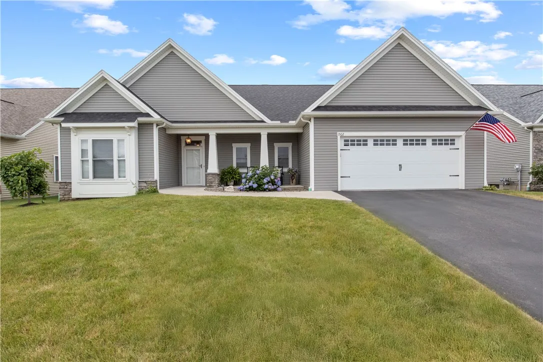 1502 Grand Meadows, Webster, New York 14580, Webster, New York 14580, 2 Bedrooms Bedrooms, 8 Rooms Rooms,2 BathroomsBathrooms,Residential,For Sale,1502 Grand Meadows, Webster, New York 14580,R1615903