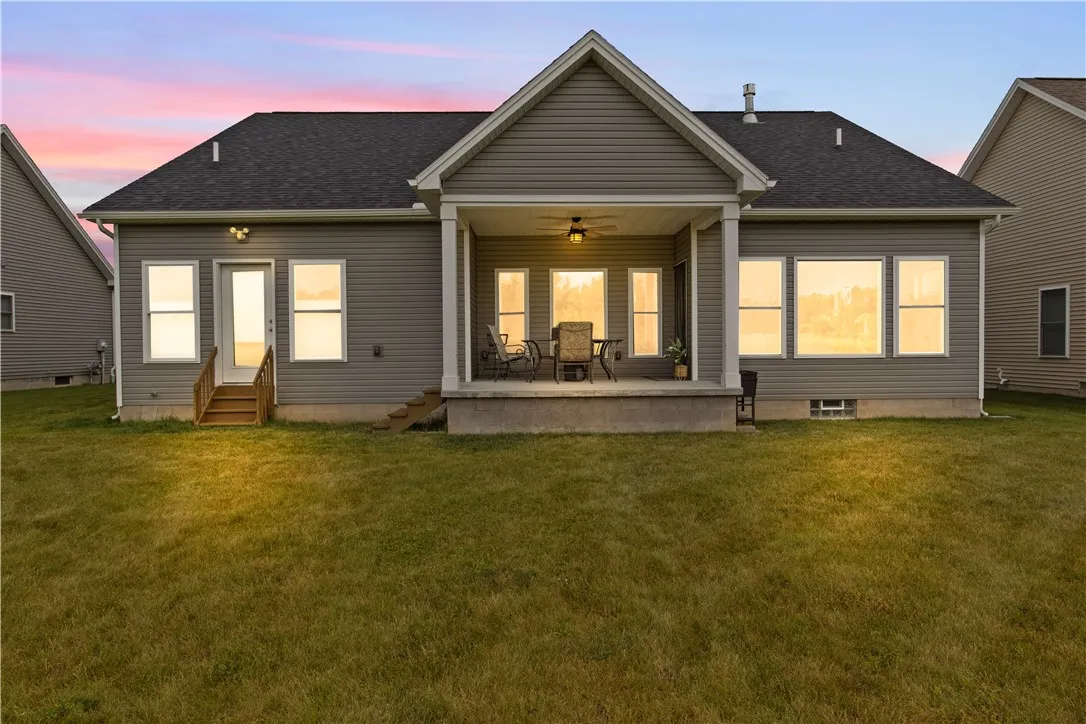 1502 Grand Meadows, Webster, New York 14580, Webster, New York 14580, 2 Bedrooms Bedrooms, 8 Rooms Rooms,2 BathroomsBathrooms,Residential,For Sale,1502 Grand Meadows, Webster, New York 14580,R1615903