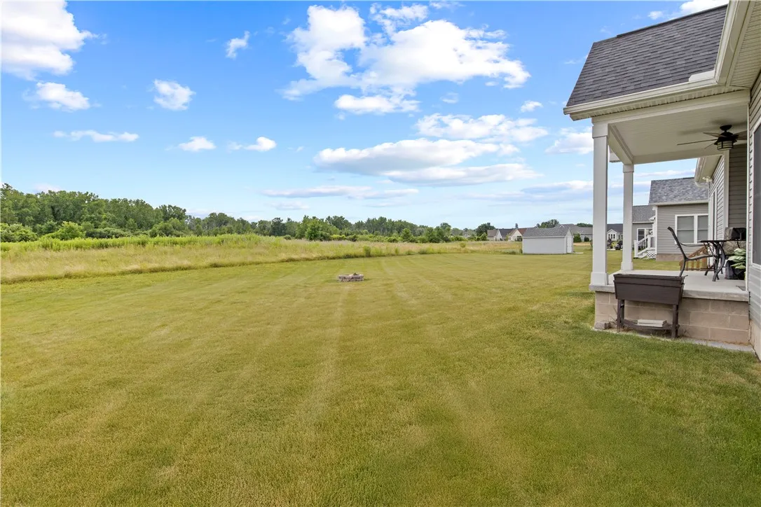 1502 Grand Meadows, Webster, New York 14580, Webster, New York 14580, 2 Bedrooms Bedrooms, 8 Rooms Rooms,2 BathroomsBathrooms,Residential,For Sale,1502 Grand Meadows, Webster, New York 14580,R1615903