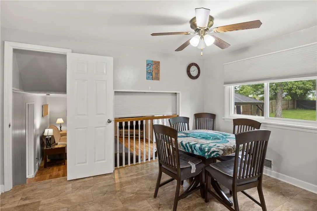 29 Davy Drive, Gates, New York 14624, Gates, New York 14624, 4 Bedrooms Bedrooms, 7 Rooms Rooms,2 BathroomsBathrooms,Residential,For Sale,29 Davy Drive, Gates, New York 14624,R1621589