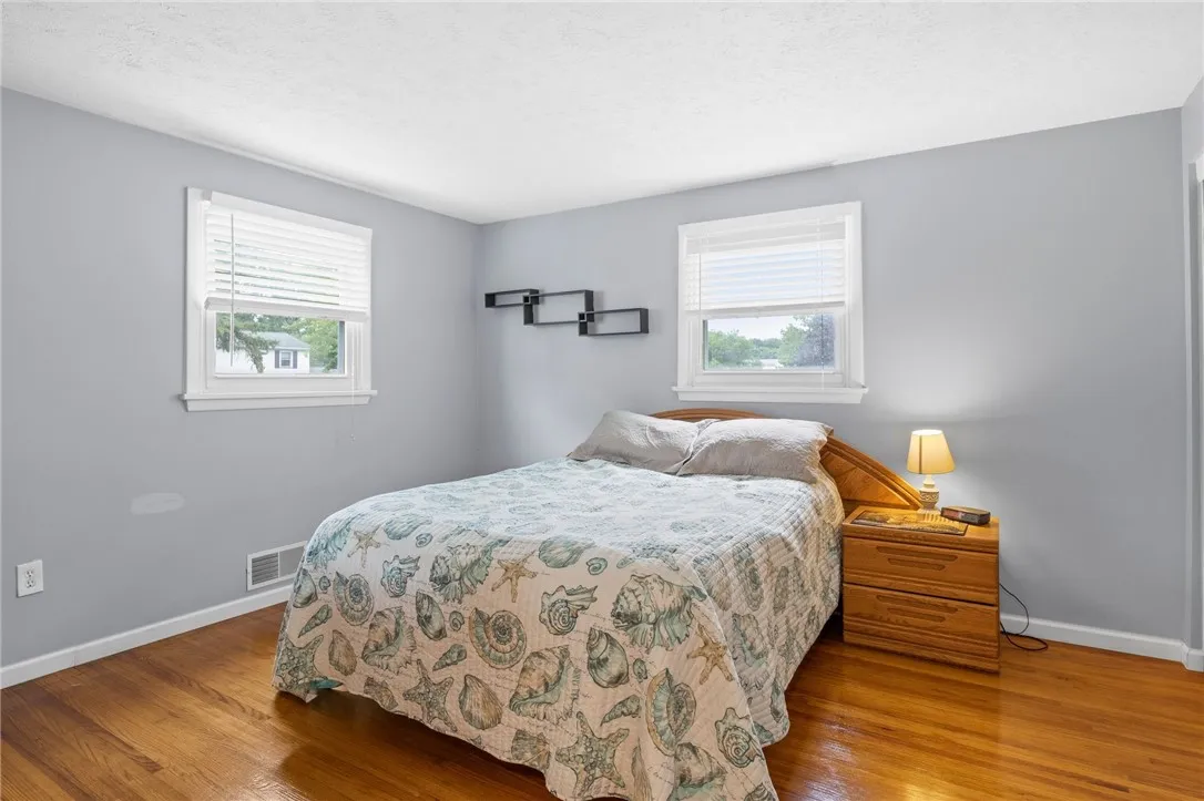 29 Davy Drive, Gates, New York 14624, Gates, New York 14624, 4 Bedrooms Bedrooms, 7 Rooms Rooms,2 BathroomsBathrooms,Residential,For Sale,29 Davy Drive, Gates, New York 14624,R1621589