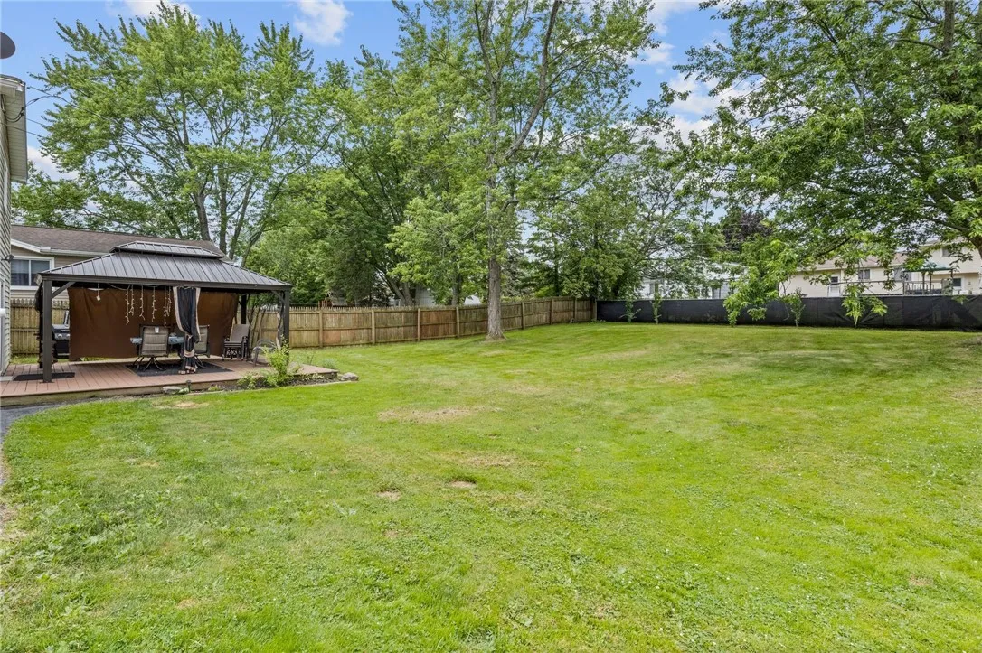 29 Davy Drive, Gates, New York 14624, Gates, New York 14624, 4 Bedrooms Bedrooms, 7 Rooms Rooms,2 BathroomsBathrooms,Residential,For Sale,29 Davy Drive, Gates, New York 14624,R1621589