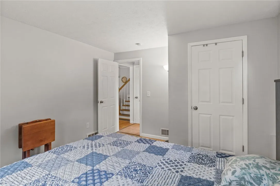29 Davy Drive, Gates, New York 14624, Gates, New York 14624, 4 Bedrooms Bedrooms, 7 Rooms Rooms,2 BathroomsBathrooms,Residential,For Sale,29 Davy Drive, Gates, New York 14624,R1621589