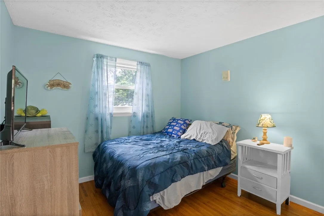 29 Davy Drive, Gates, New York 14624, Gates, New York 14624, 4 Bedrooms Bedrooms, 7 Rooms Rooms,2 BathroomsBathrooms,Residential,For Sale,29 Davy Drive, Gates, New York 14624,R1621589