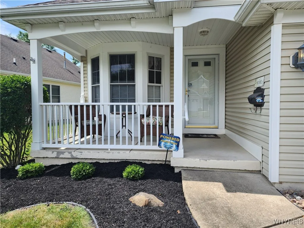 44 French Oaks Lane, Amherst, New York 14051, Amherst, New York 14051, 2 Bedrooms Bedrooms, 5 Rooms Rooms,3 BathroomsBathrooms,Residential,For Sale,44 French Oaks Lane, Amherst, New York 14051,B1622454