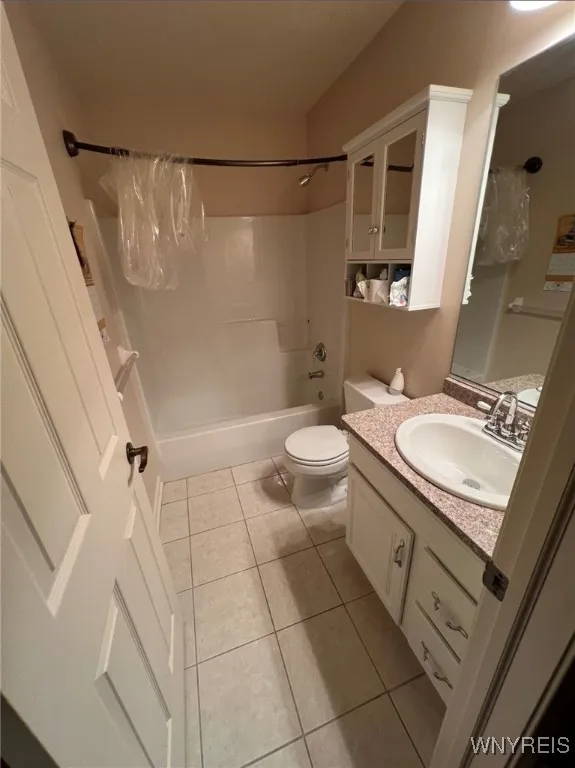 44 French Oaks Lane, Amherst, New York 14051, Amherst, New York 14051, 3 Bedrooms Bedrooms, 6 Rooms Rooms,3 BathroomsBathrooms,Residential,For Sale,44 French Oaks Lane, Amherst, New York 14051,B1622391