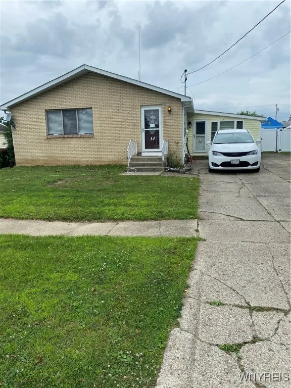 14 Princess Lane, West Seneca, New York 14224, West Seneca, New York 14224, 3 Bedrooms Bedrooms, 6 Rooms Rooms,2 BathroomsBathrooms,Residential,For Sale,14 Princess Lane, West Seneca, New York 14224,B1622485