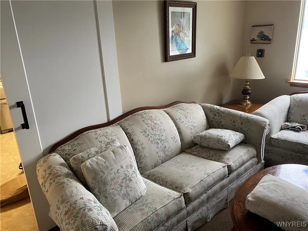 14 Princess Lane, West Seneca, New York 14224, West Seneca, New York 14224, 3 Bedrooms Bedrooms, 6 Rooms Rooms,2 BathroomsBathrooms,Residential,For Sale,14 Princess Lane, West Seneca, New York 14224,B1622485