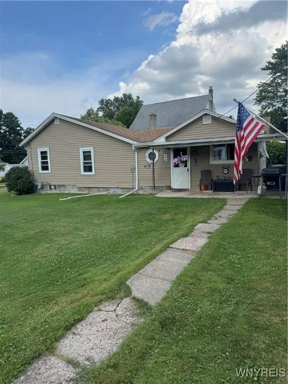29 Church Street, Royalton, New York 14105, Royalton, New York 14105, 2 Bedrooms Bedrooms, 6 Rooms Rooms,1 BathroomBathrooms,Residential,For Sale,29 Church Street, Royalton, New York 14105,B1622322