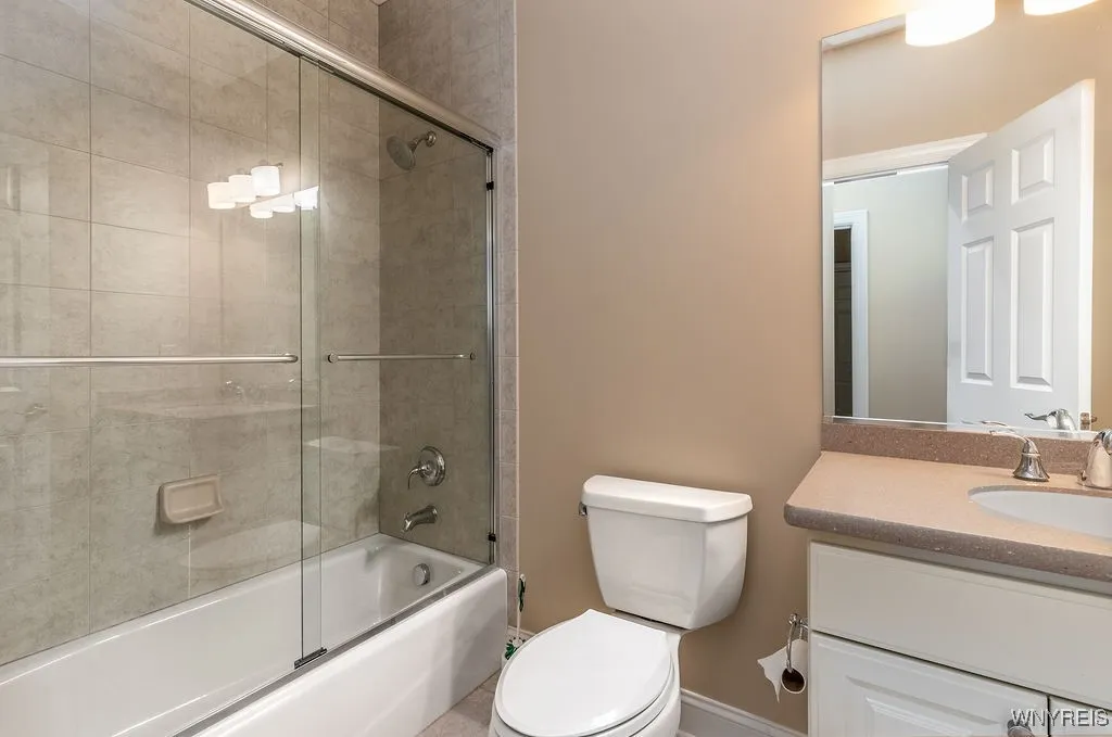 171 Harbridge Mnr, Amherst, New York 14221, Amherst, New York 14221, 2 Bedrooms Bedrooms, 7 Rooms Rooms,2 BathroomsBathrooms,Residential,For Sale,171 Harbridge Mnr, Amherst, New York 14221,B1619755