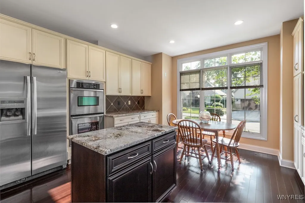 171 Harbridge Mnr, Amherst, New York 14221, Amherst, New York 14221, 2 Bedrooms Bedrooms, 7 Rooms Rooms,2 BathroomsBathrooms,Residential,For Sale,171 Harbridge Mnr, Amherst, New York 14221,B1619755