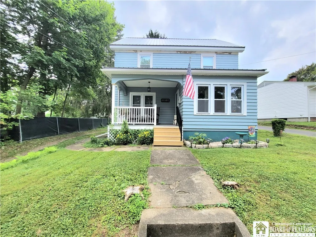 141 Hazeltine Avenue, Jamestown, New York 14701, Jamestown, New York 14701, 3 Bedrooms Bedrooms, 7 Rooms Rooms,1 BathroomBathrooms,Residential,Closed,141 Hazeltine Avenue, Jamestown, New York 14701,R1622224