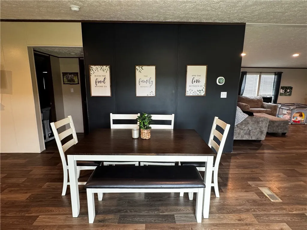 2013 County Road 24 Road, Columbus, New York 13411, Columbus, New York 13411, 3 Bedrooms Bedrooms, 8 Rooms Rooms,2 BathroomsBathrooms,Residential,For Sale,2013 County Road 24 Road, Columbus, New York 13411,R1622200