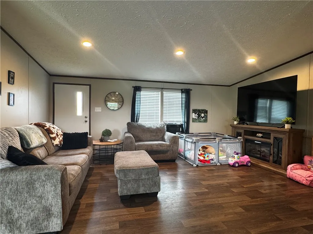2013 County Road 24 Road, Columbus, New York 13411, Columbus, New York 13411, 3 Bedrooms Bedrooms, 8 Rooms Rooms,2 BathroomsBathrooms,Residential,For Sale,2013 County Road 24 Road, Columbus, New York 13411,R1622200