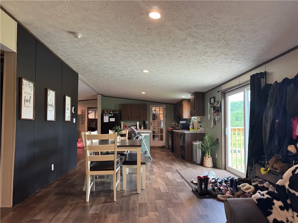 2013 County Road 24 Road, Columbus, New York 13411, Columbus, New York 13411, 3 Bedrooms Bedrooms, 8 Rooms Rooms,2 BathroomsBathrooms,Residential,For Sale,2013 County Road 24 Road, Columbus, New York 13411,R1622200