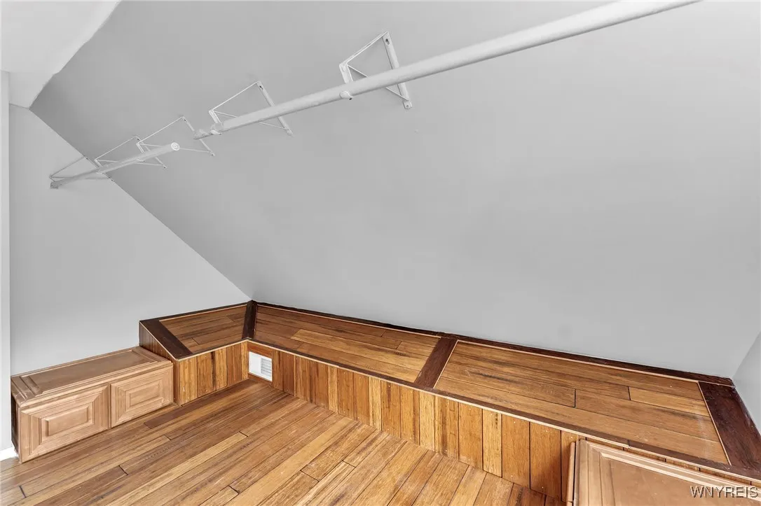 33 Lafayette Avenue, Buffalo, New York 14213, Buffalo, New York 14213, 4 Bedrooms Bedrooms, 6 Rooms Rooms,2 BathroomsBathrooms,Residential,For Sale,33 Lafayette Avenue, Buffalo, New York 14213,B1620718
