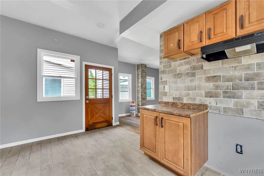 33 Lafayette Avenue, Buffalo, New York 14213, Buffalo, New York 14213, 4 Bedrooms Bedrooms, 6 Rooms Rooms,2 BathroomsBathrooms,Residential,For Sale,33 Lafayette Avenue, Buffalo, New York 14213,B1620718