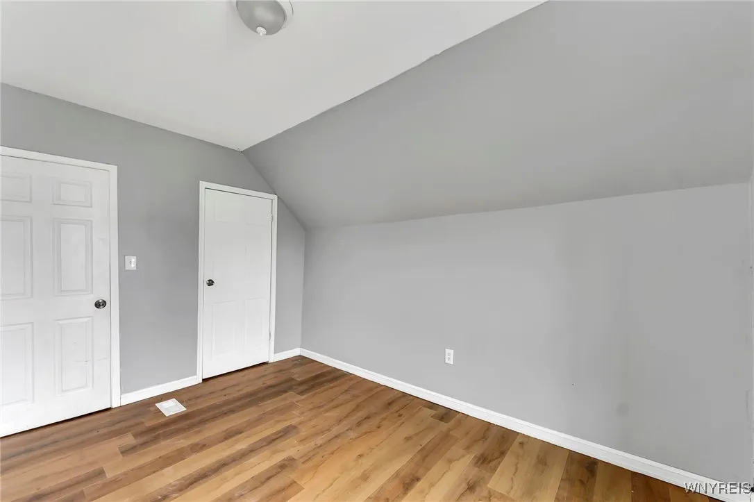 33 Lafayette Avenue, Buffalo, New York 14213, Buffalo, New York 14213, 4 Bedrooms Bedrooms, 6 Rooms Rooms,2 BathroomsBathrooms,Residential,For Sale,33 Lafayette Avenue, Buffalo, New York 14213,B1620718