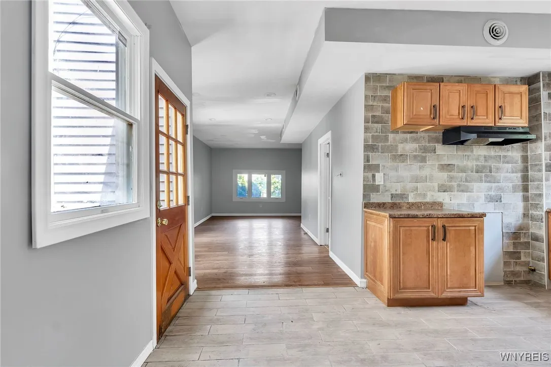 33 Lafayette Avenue, Buffalo, New York 14213, Buffalo, New York 14213, 4 Bedrooms Bedrooms, 6 Rooms Rooms,2 BathroomsBathrooms,Residential,For Sale,33 Lafayette Avenue, Buffalo, New York 14213,B1620718