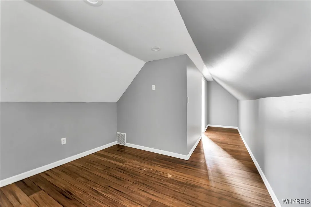 33 Lafayette Avenue, Buffalo, New York 14213, Buffalo, New York 14213, 4 Bedrooms Bedrooms, 6 Rooms Rooms,2 BathroomsBathrooms,Residential,For Sale,33 Lafayette Avenue, Buffalo, New York 14213,B1620718