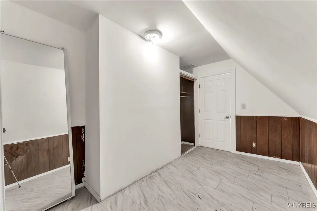 25 Lafayette Avenue, Buffalo, New York 14213, Buffalo, New York 14213, 3 Bedrooms Bedrooms, 6 Rooms Rooms,2 BathroomsBathrooms,Residential,For Sale,25 Lafayette Avenue, Buffalo, New York 14213,B1620218