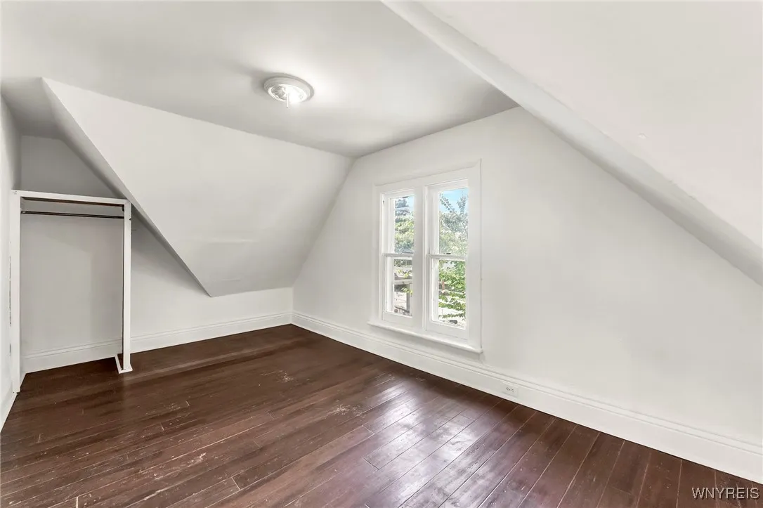 25 Lafayette Avenue, Buffalo, New York 14213, Buffalo, New York 14213, 3 Bedrooms Bedrooms, 6 Rooms Rooms,2 BathroomsBathrooms,Residential,For Sale,25 Lafayette Avenue, Buffalo, New York 14213,B1620218