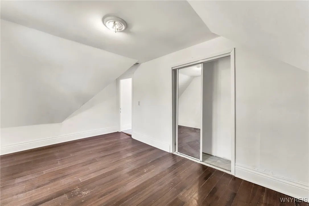 25 Lafayette Avenue, Buffalo, New York 14213, Buffalo, New York 14213, 3 Bedrooms Bedrooms, 6 Rooms Rooms,2 BathroomsBathrooms,Residential,For Sale,25 Lafayette Avenue, Buffalo, New York 14213,B1620218