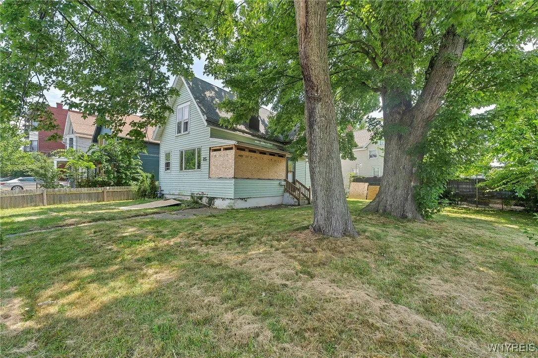 25 Lafayette Avenue, Buffalo, New York 14213, Buffalo, New York 14213, 3 Bedrooms Bedrooms, 6 Rooms Rooms,2 BathroomsBathrooms,Residential,For Sale,25 Lafayette Avenue, Buffalo, New York 14213,B1620218