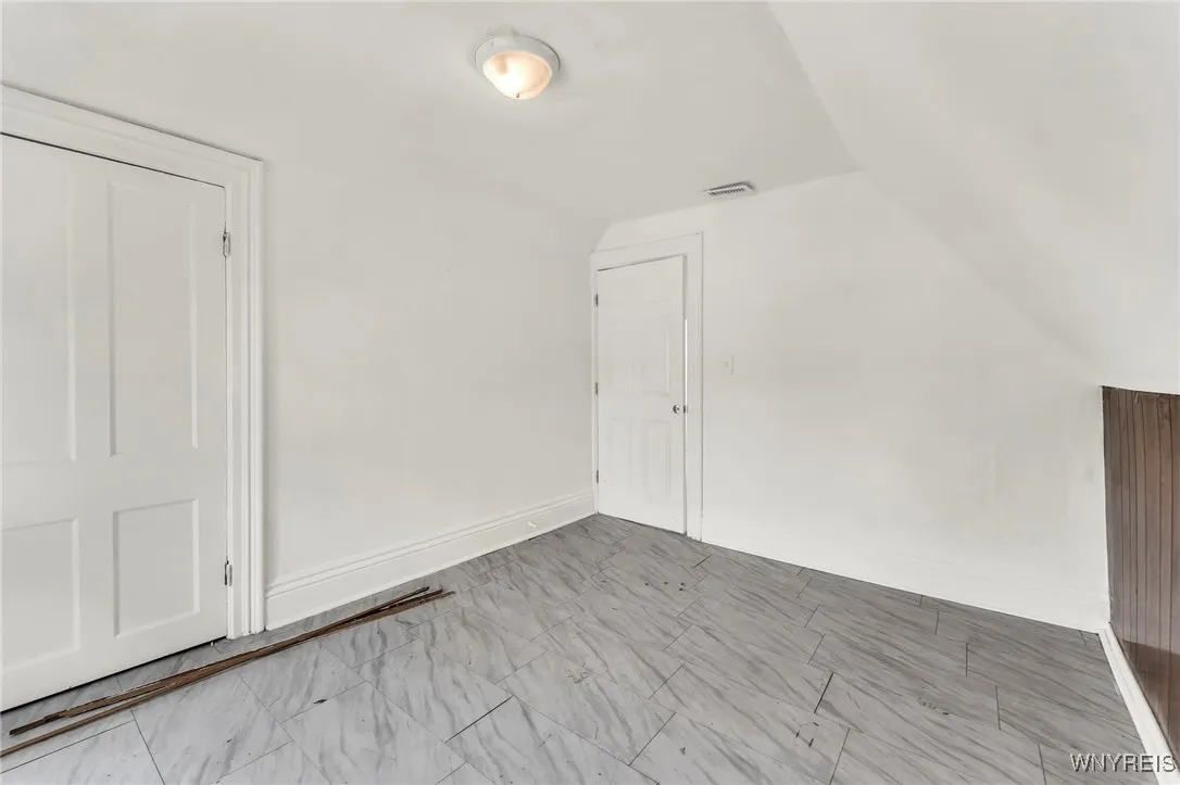 25 Lafayette Avenue, Buffalo, New York 14213, Buffalo, New York 14213, 3 Bedrooms Bedrooms, 6 Rooms Rooms,2 BathroomsBathrooms,Residential,For Sale,25 Lafayette Avenue, Buffalo, New York 14213,B1620218