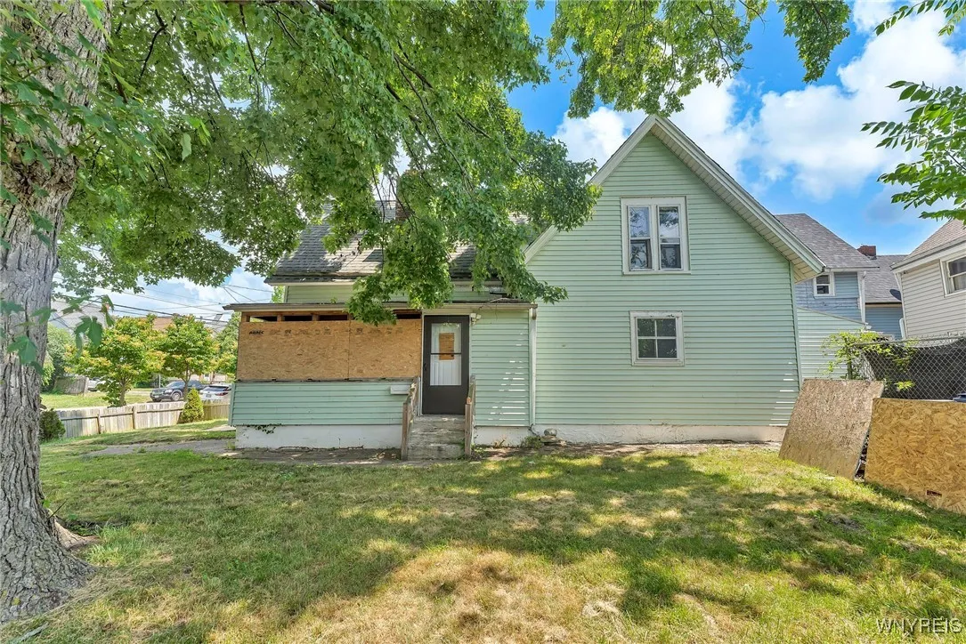 25 Lafayette Avenue, Buffalo, New York 14213, Buffalo, New York 14213, 3 Bedrooms Bedrooms, 6 Rooms Rooms,2 BathroomsBathrooms,Residential,For Sale,25 Lafayette Avenue, Buffalo, New York 14213,B1620218