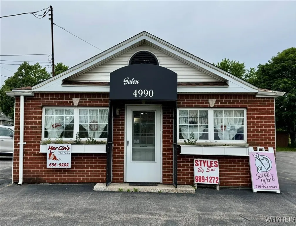 4990 Broadway, Lancaster, New York 14043, Lancaster, New York 14043, ,Commercial Lease,For Rent,4990 Broadway, Lancaster, New York 14043,B1618987