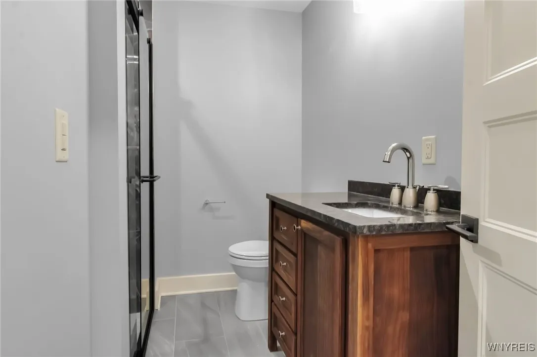 Other 1st fl full bath w/ walk in shower