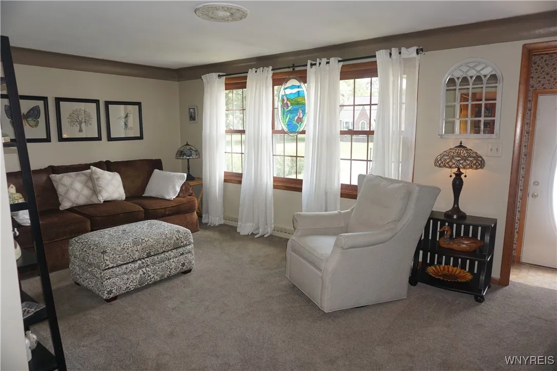 230 North Harvest Street, Amherst, New York 14221, Amherst, New York 14221, 3 Bedrooms Bedrooms, 7 Rooms Rooms,2 BathroomsBathrooms,Residential,For Sale,230 North Harvest Street, Amherst, New York 14221,B1622449
