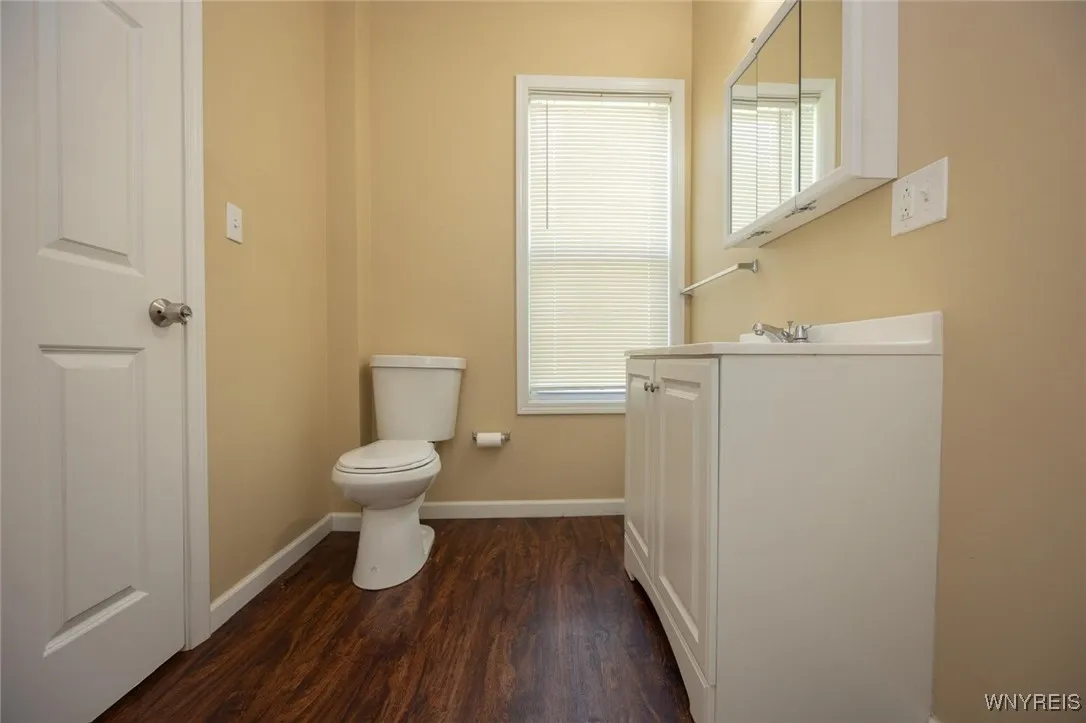 54 Tuxedo Place, Buffalo, New York 14207, Buffalo, New York 14207, 6 Bedrooms Bedrooms, ,4 BathroomsBathrooms,Residential,For Sale,54 Tuxedo Place, Buffalo, New York 14207,B1621871