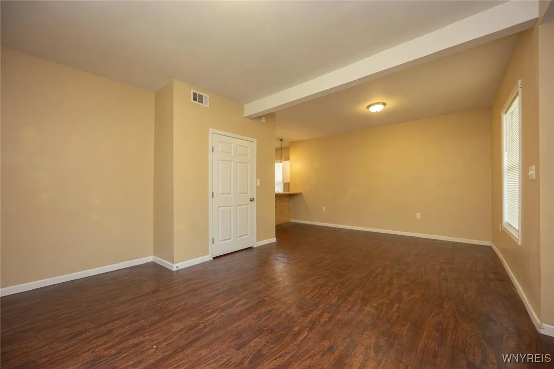 54 Tuxedo Place, Buffalo, New York 14207, Buffalo, New York 14207, 6 Bedrooms Bedrooms, ,4 BathroomsBathrooms,Residential,For Sale,54 Tuxedo Place, Buffalo, New York 14207,B1621871