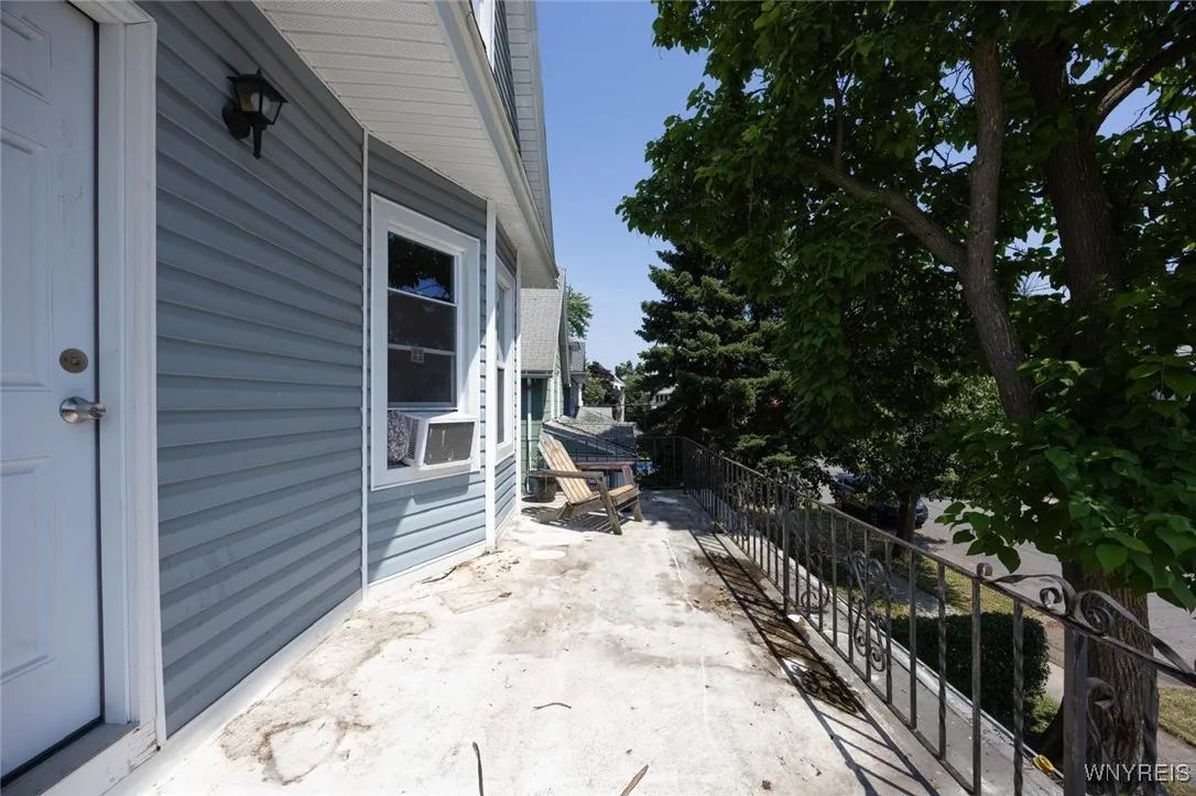 54 Tuxedo Place, Buffalo, New York 14207, Buffalo, New York 14207, 6 Bedrooms Bedrooms, ,4 BathroomsBathrooms,Residential,For Sale,54 Tuxedo Place, Buffalo, New York 14207,B1621871