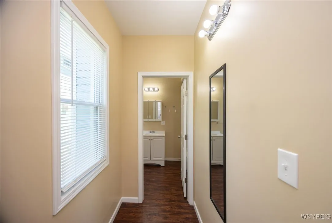54 Tuxedo Place, Buffalo, New York 14207, Buffalo, New York 14207, 6 Bedrooms Bedrooms, ,4 BathroomsBathrooms,Residential,For Sale,54 Tuxedo Place, Buffalo, New York 14207,B1621871