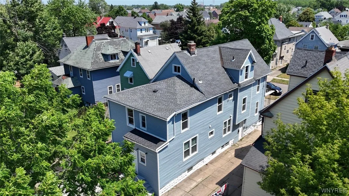 54 Tuxedo Place, Buffalo, New York 14207, Buffalo, New York 14207, 6 Bedrooms Bedrooms, ,4 BathroomsBathrooms,Residential,For Sale,54 Tuxedo Place, Buffalo, New York 14207,B1621871