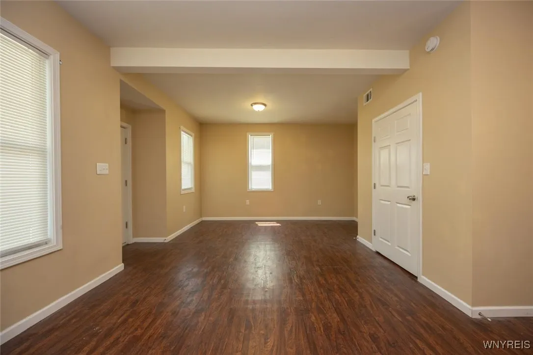 54 Tuxedo Place, Buffalo, New York 14207, Buffalo, New York 14207, 6 Bedrooms Bedrooms, ,4 BathroomsBathrooms,Residential,For Sale,54 Tuxedo Place, Buffalo, New York 14207,B1621871