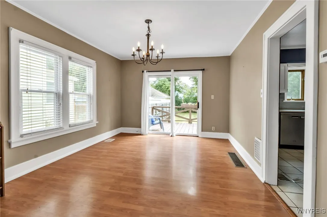 33 Frontenac Avenue, Buffalo, New York 14216, Buffalo, New York 14216, 3 Bedrooms Bedrooms, 6 Rooms Rooms,1 BathroomBathrooms,Residential,For Sale,33 Frontenac Avenue, Buffalo, New York 14216,B1622486