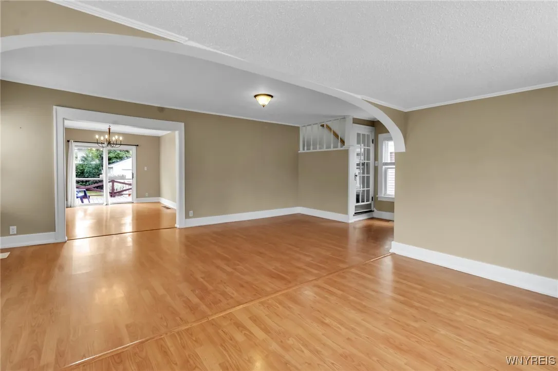 33 Frontenac Avenue, Buffalo, New York 14216, Buffalo, New York 14216, 3 Bedrooms Bedrooms, 6 Rooms Rooms,1 BathroomBathrooms,Residential,For Sale,33 Frontenac Avenue, Buffalo, New York 14216,B1622486