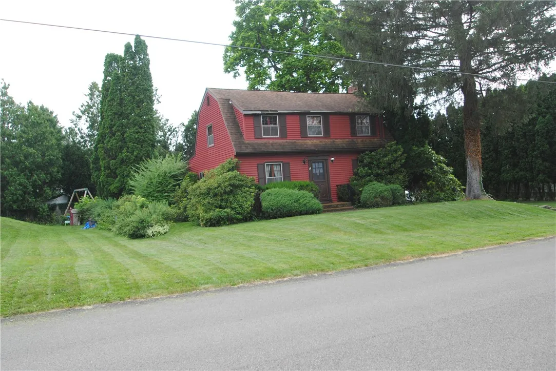11 Elmwood Avenue, Hornellsville, New York 14843, Hornellsville, New York 14843, 4 Bedrooms Bedrooms, 12 Rooms Rooms,1 BathroomBathrooms,Residential,Closed,11 Elmwood Avenue, Hornellsville, New York 14843,0,R1622402