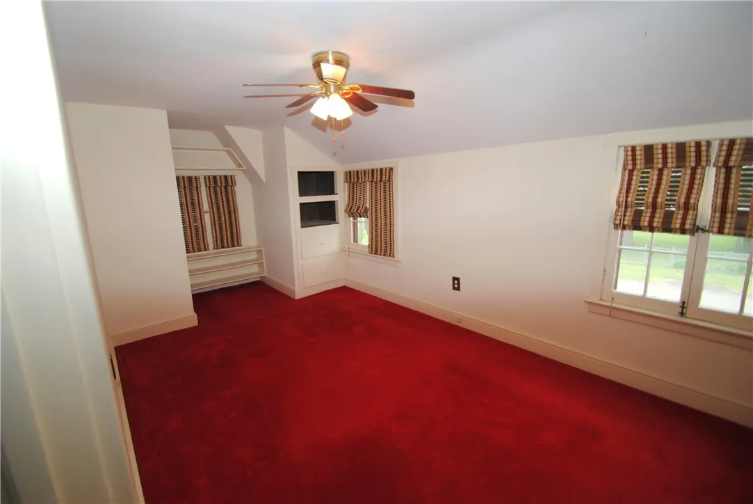 11 Elmwood Avenue, Hornellsville, New York 14843, Hornellsville, New York 14843, 4 Bedrooms Bedrooms, 12 Rooms Rooms,1 BathroomBathrooms,Residential,Closed,11 Elmwood Avenue, Hornellsville, New York 14843,0,R1622402