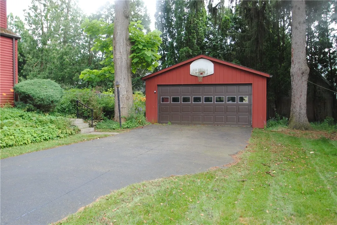 11 Elmwood Avenue, Hornellsville, New York 14843, Hornellsville, New York 14843, 4 Bedrooms Bedrooms, 12 Rooms Rooms,1 BathroomBathrooms,Residential,Closed,11 Elmwood Avenue, Hornellsville, New York 14843,0,R1622402