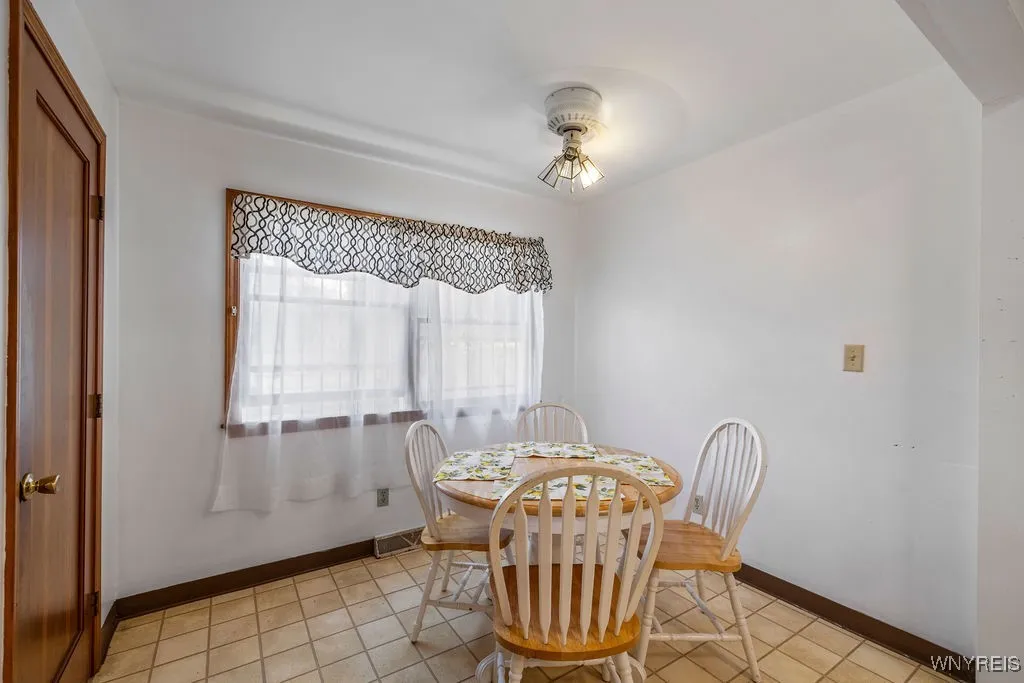 106 Lasalle Avenue, Buffalo, New York 14214, Buffalo, New York 14214, 4 Bedrooms Bedrooms, 5 Rooms Rooms,1 BathroomBathrooms,Residential,For Sale,106 Lasalle Avenue, Buffalo, New York 14214,B1618784